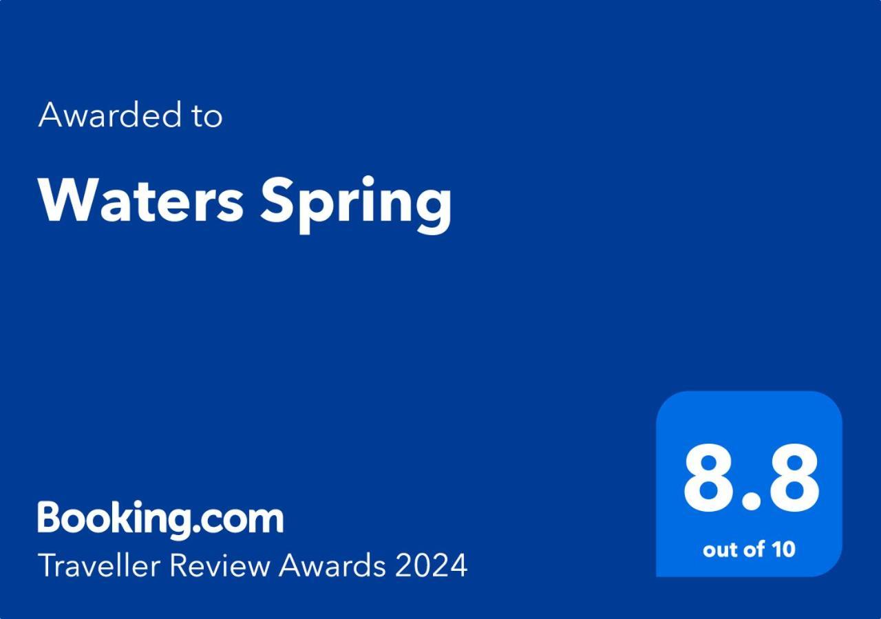 Waters Spring 호텔 캔디 객실 사진